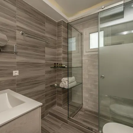 Apart Otel Erietta 4*