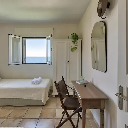 Erietta Apart Otel 4*