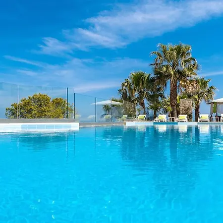 Apart Otel Erietta 4*