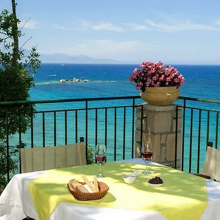 Apart Otel Erietta